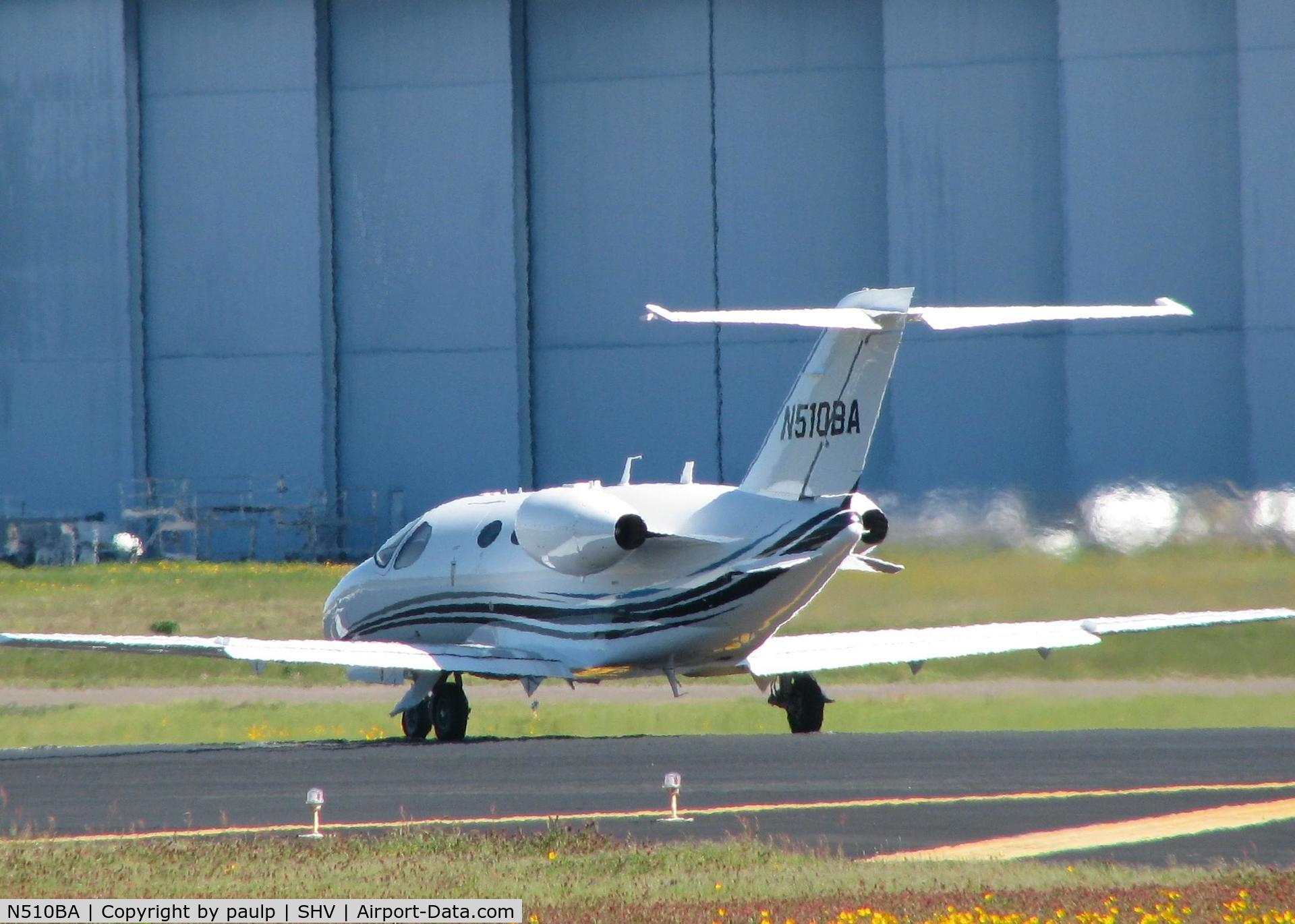 N510BA, Cessna 525 CitationJet CJ1 C/N 510-0143, Rolling down 32 for take off from Shreveport Regional.