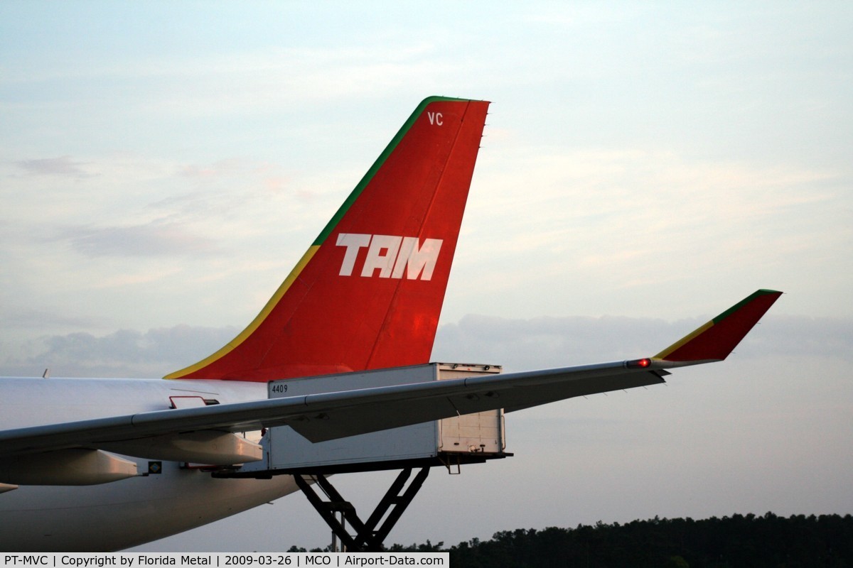 PT-MVC, 1998 Airbus A330-223 C/N 247, TAM Magic Red Carpet A330-200