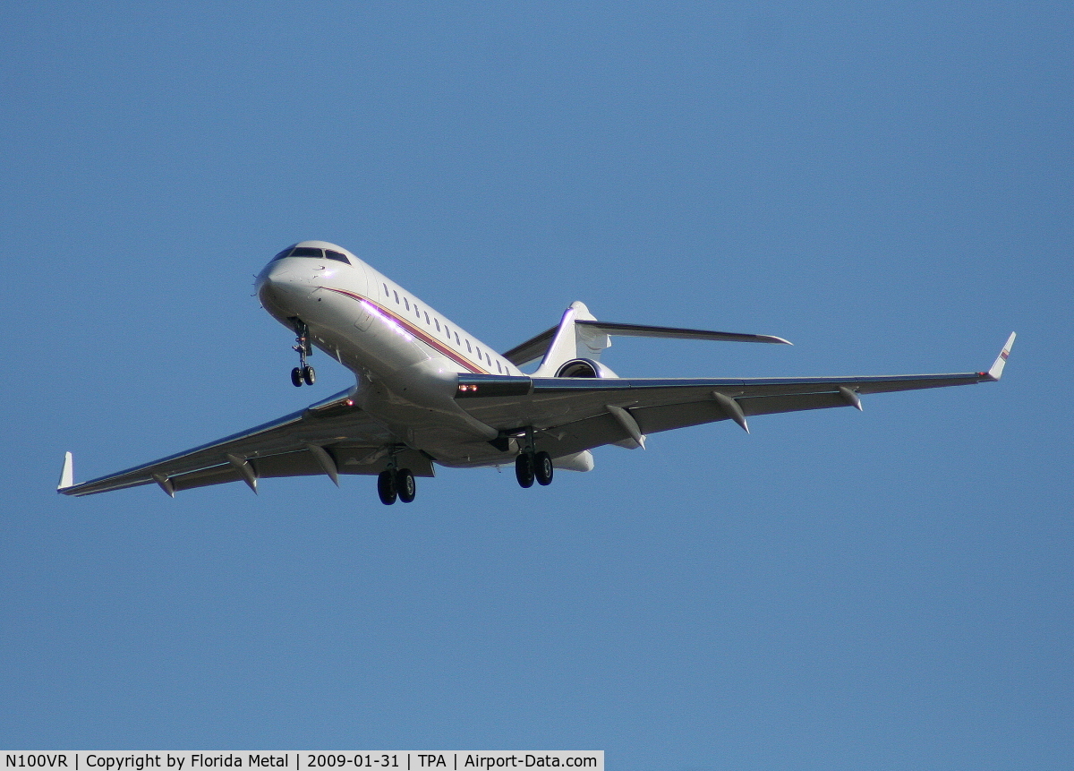 N100VR, 2001 Bombardier BD-700-1A10 Global Express C/N 9098, Global Express in for Superbowl