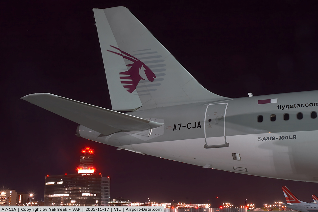 A7-CJA, Airbus A319-133LR C/N 1656, Qatar Airways Airbus 319