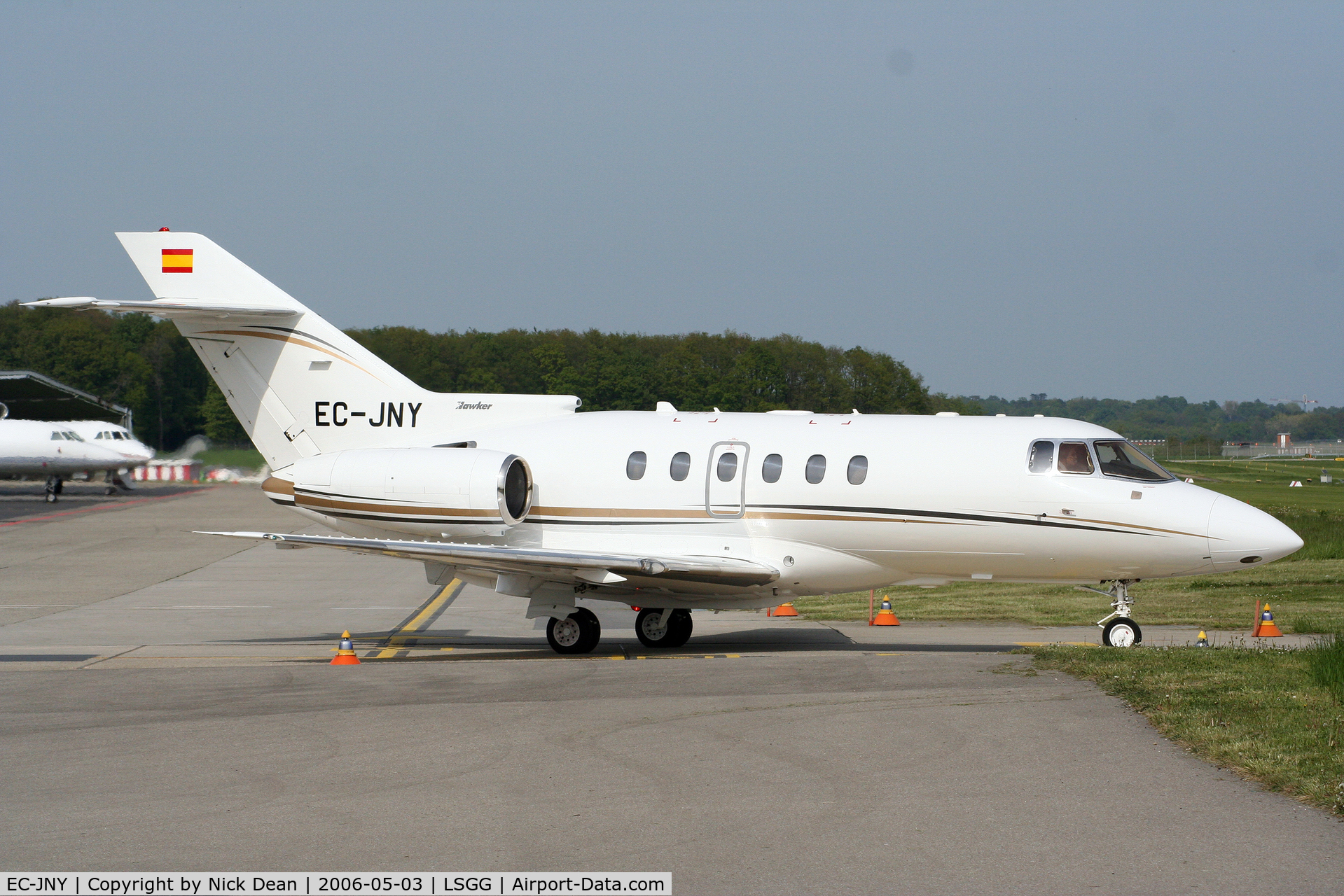 EC-JNY, 2005 Raytheon Hawker 800XP C/N 258748, LSGG