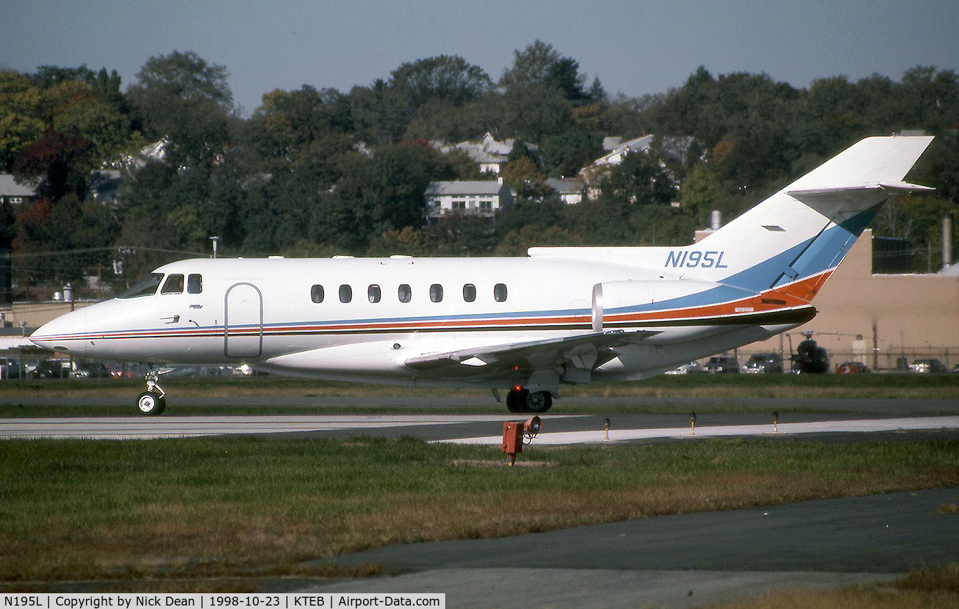 N195L, 1992 British Aerospace BAe-125-1000B C/N 259008, KTEB