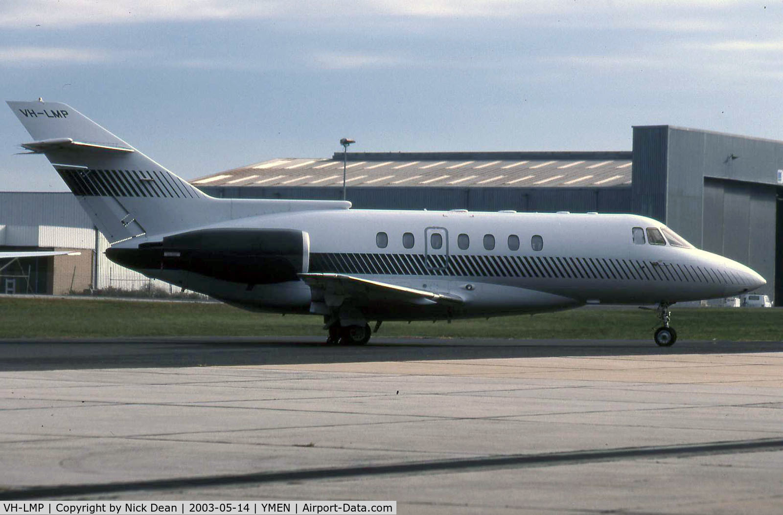 VH-LMP, 1992 British Aerospace BAe.125-1000B C/N 259022, YMEN
