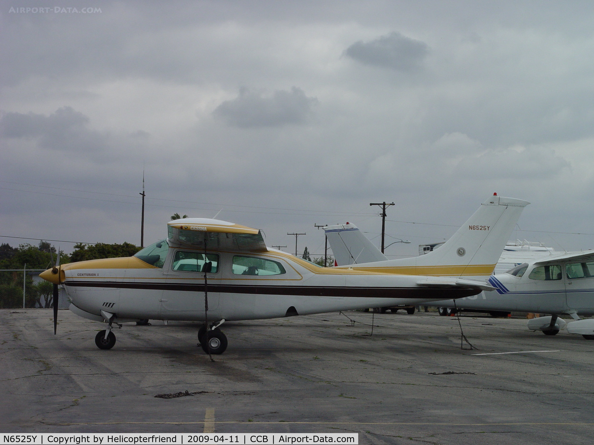 N6525Y, 1981 Cessna T210N Turbo Centurion C/N 21064420, Parked at Cable waiting to be checked out