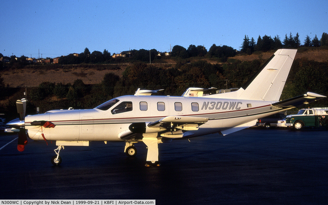 N300WC, Socata TBM-700 C/N 82, KBFI