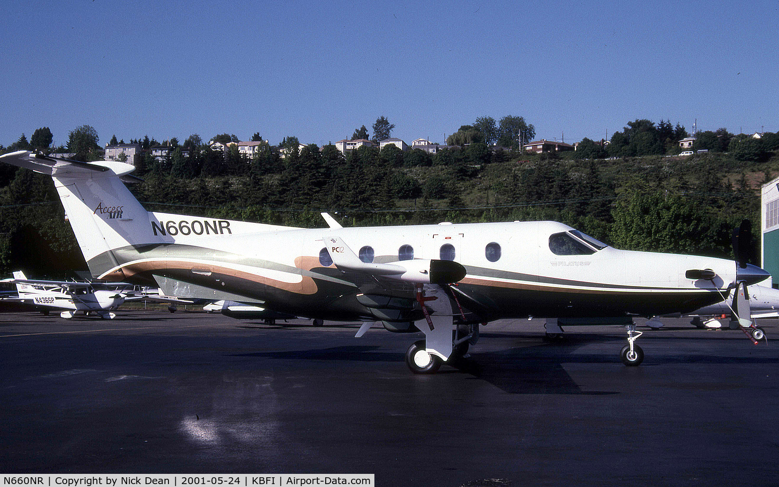 N660NR, 2000 Pilatus PC-12/45 C/N 356, KBFI