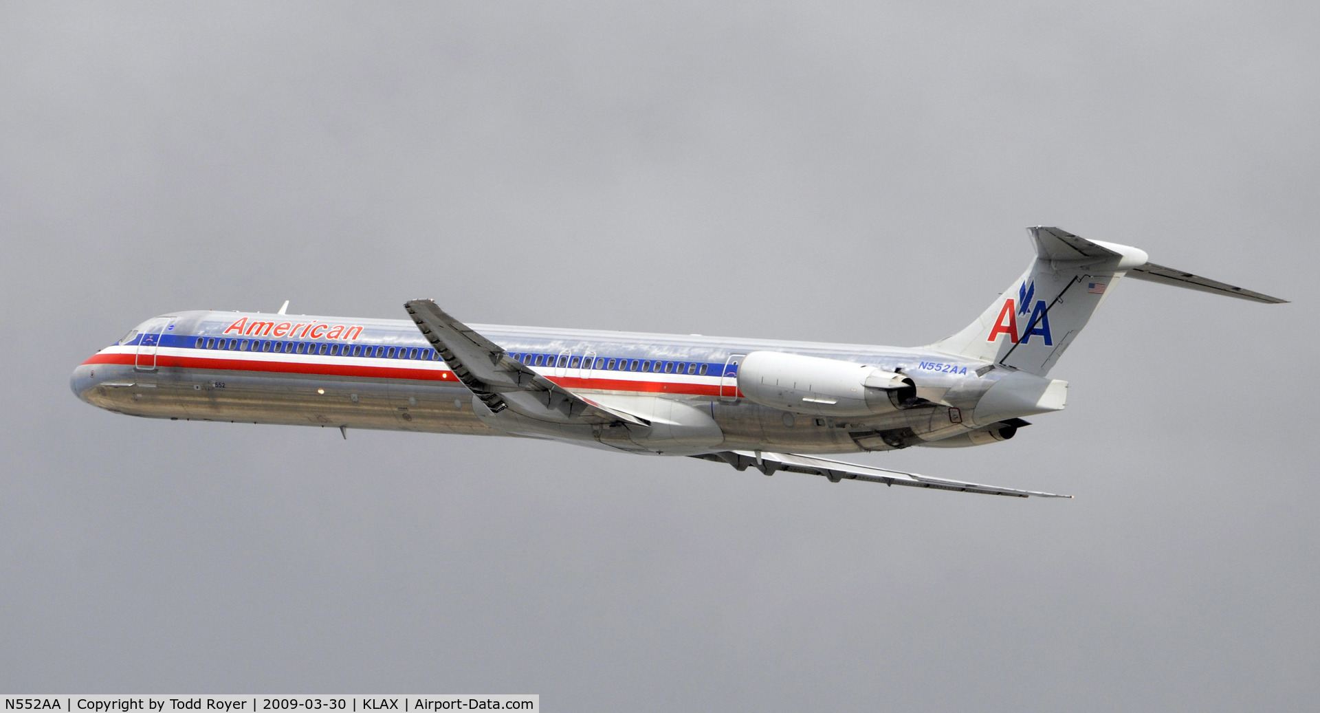 N552AA, 1991 McDonnell Douglas MD-82 (DC-9-82) C/N 53034, Departing LAX on 25R