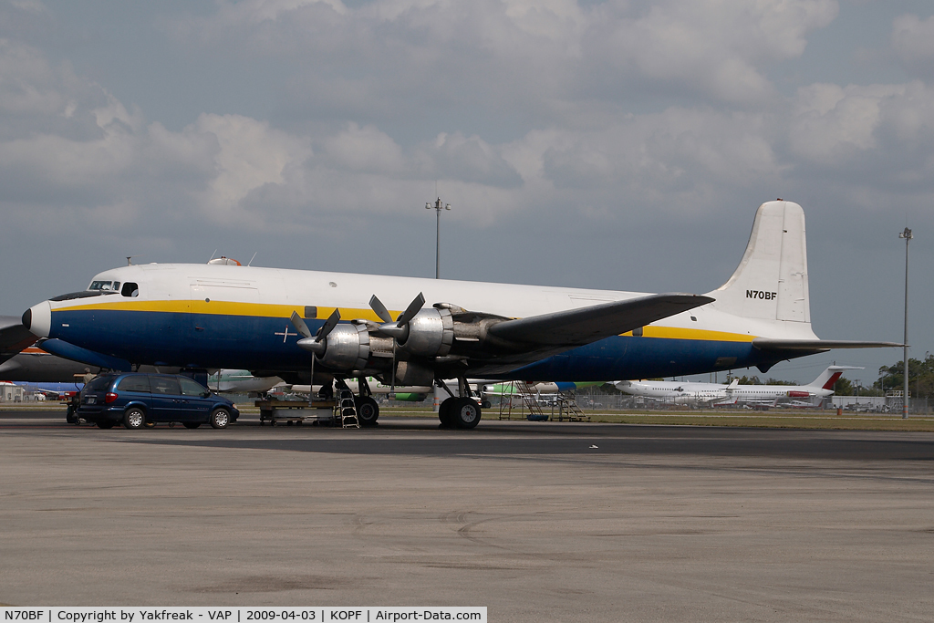 N70BF, 1953 Douglas DC-6A C/N 43720, Douglas DC6