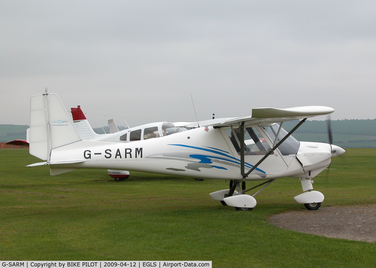 G-SARM, 2005 Comco Ikarus C42 FB100 C/N 0504-6674, TAXYING PAST THE CAFE