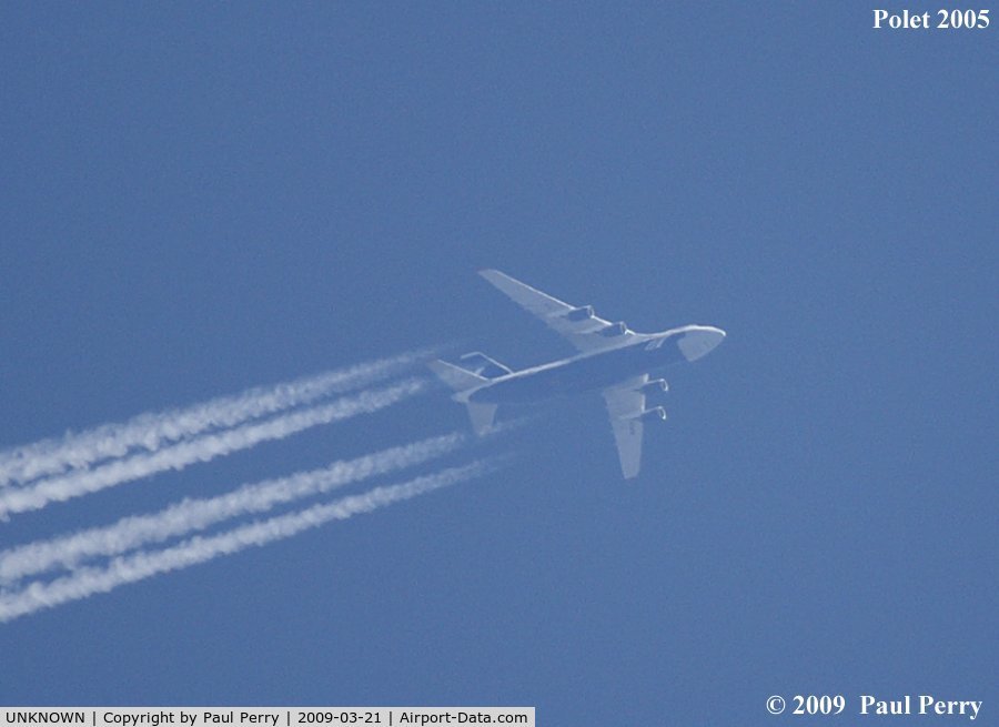 UNKNOWN, Contrails Various C/N Unknown, One of Polet's An-124 cargo birds high over North Carolina