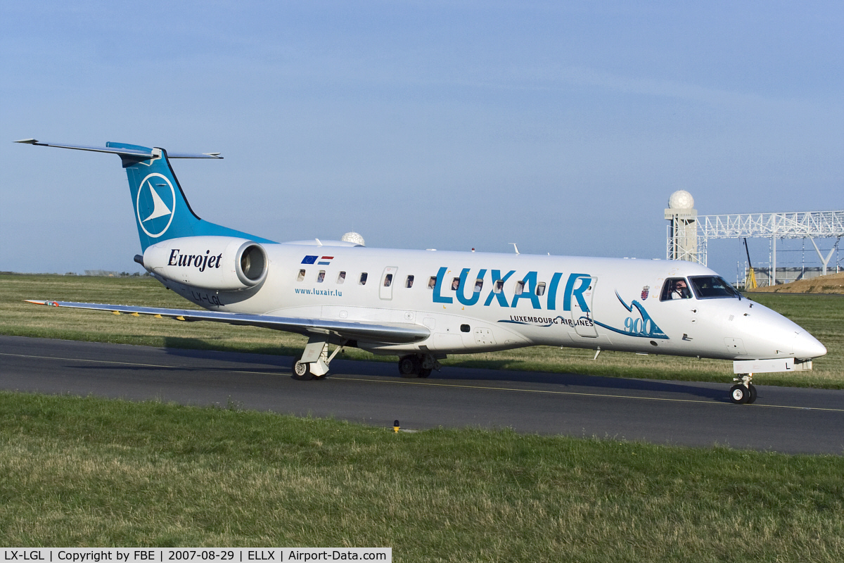 LX-LGL, 2005 Embraer ERJ-135LR (EMB-135LR) C/N 14500893, taxiing down to RW06 for takeoff