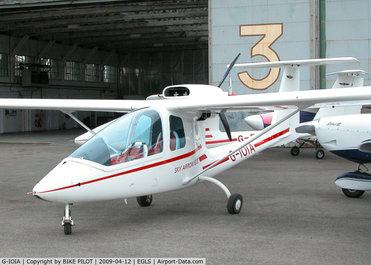 G-IOIA, 2003 Iniziative Industriali Italiane Sky Arrow 650T C/N PFA 298-14008, THE SLEEK SKY ARROW WITH ANOTHER BEHIND