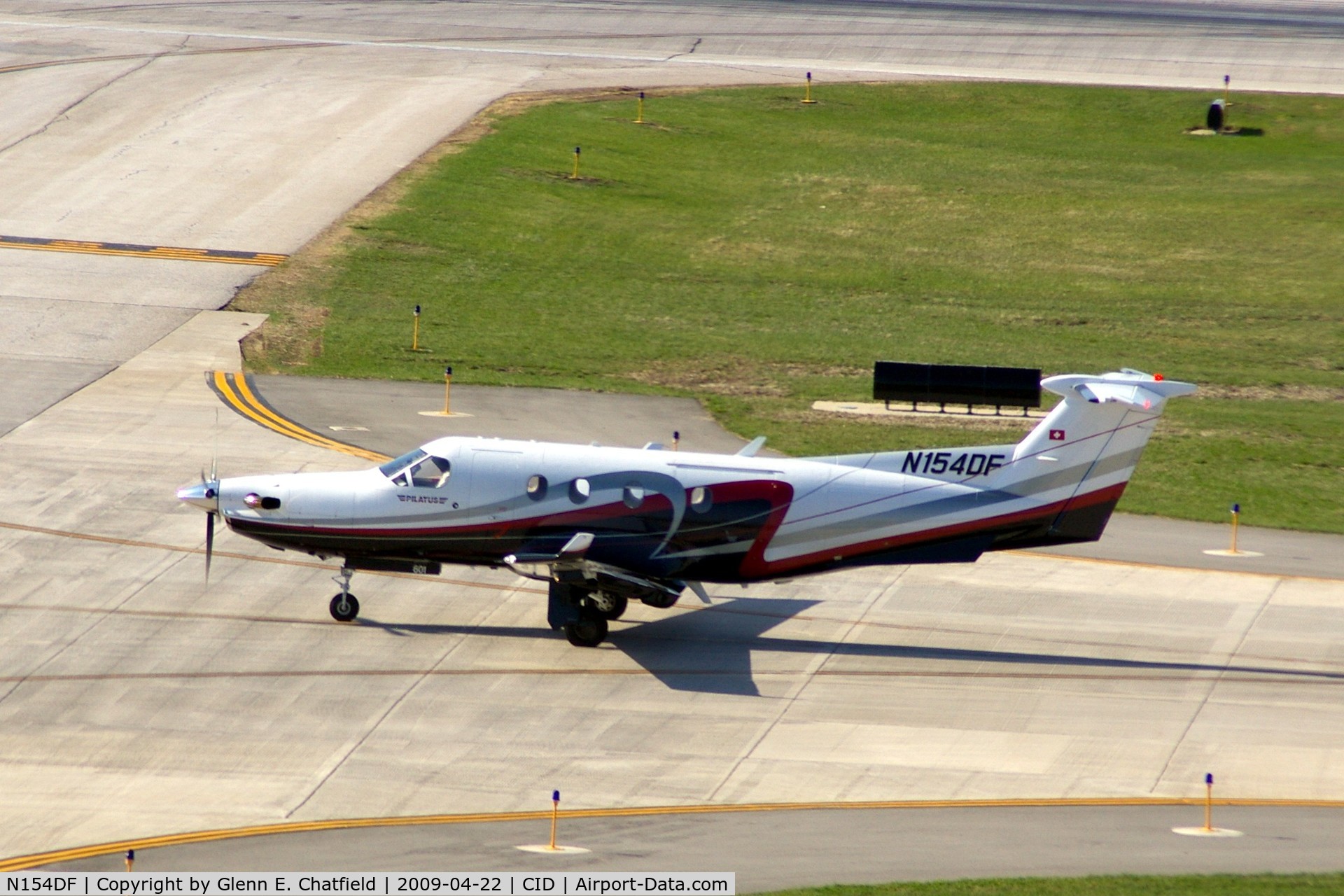 N154DF, 2004 Pilatus PC-12/45 C/N 601, Taxiing on Alpha to Runway 31 for departure