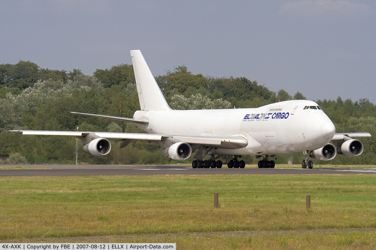 4X-AXK, 1980 Boeing 747-245F C/N 22151, lining up RW24