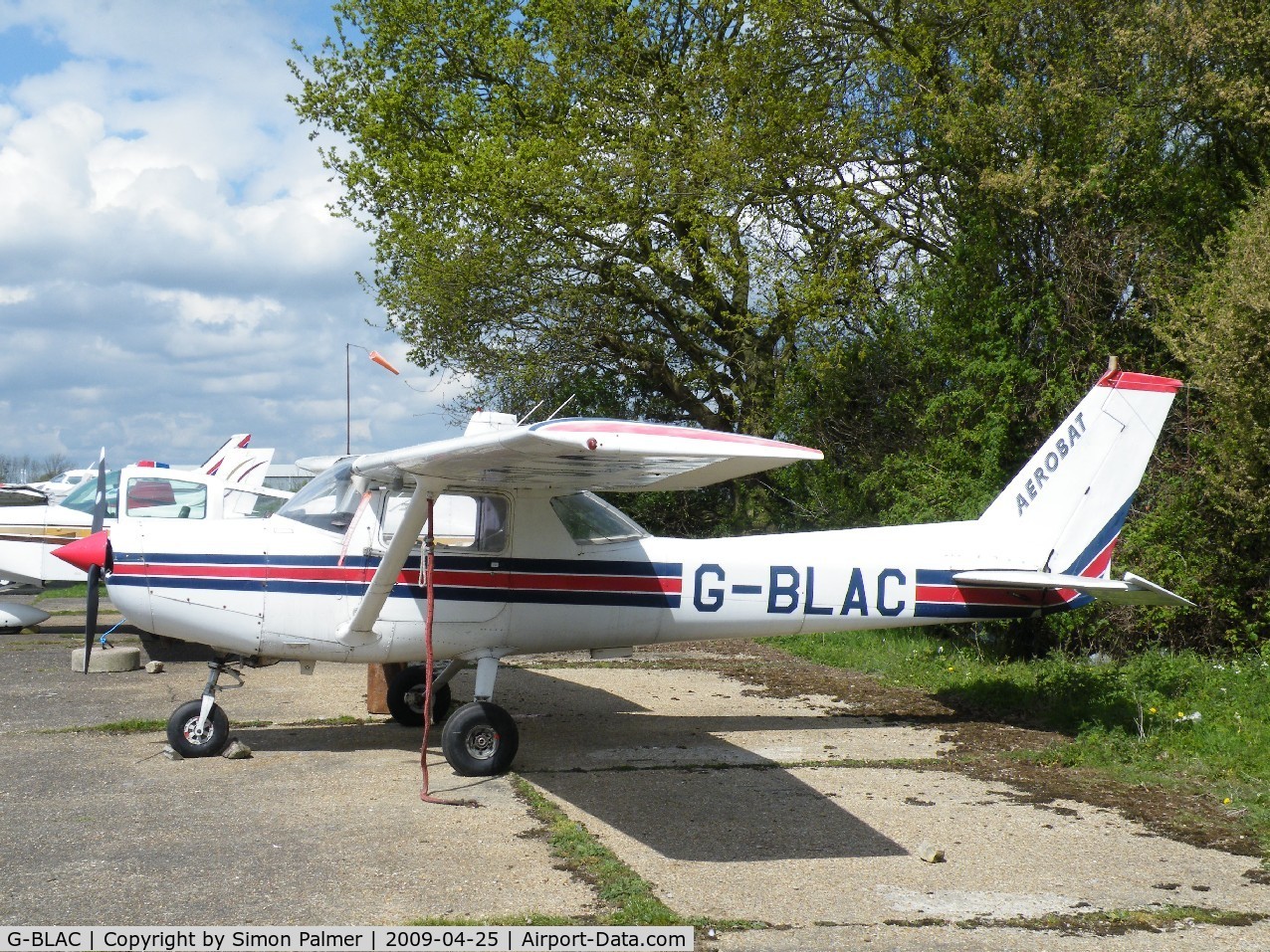 G-BLAC, 1980 Reims FA152 Aerobat C/N 0370, Cessna FA152 seen at Little Staughton