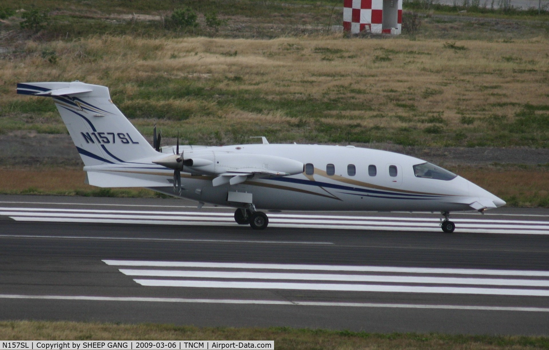 N157SL, 2006 Piaggio P-180 Avanti C/N 1116, taxing runway 10