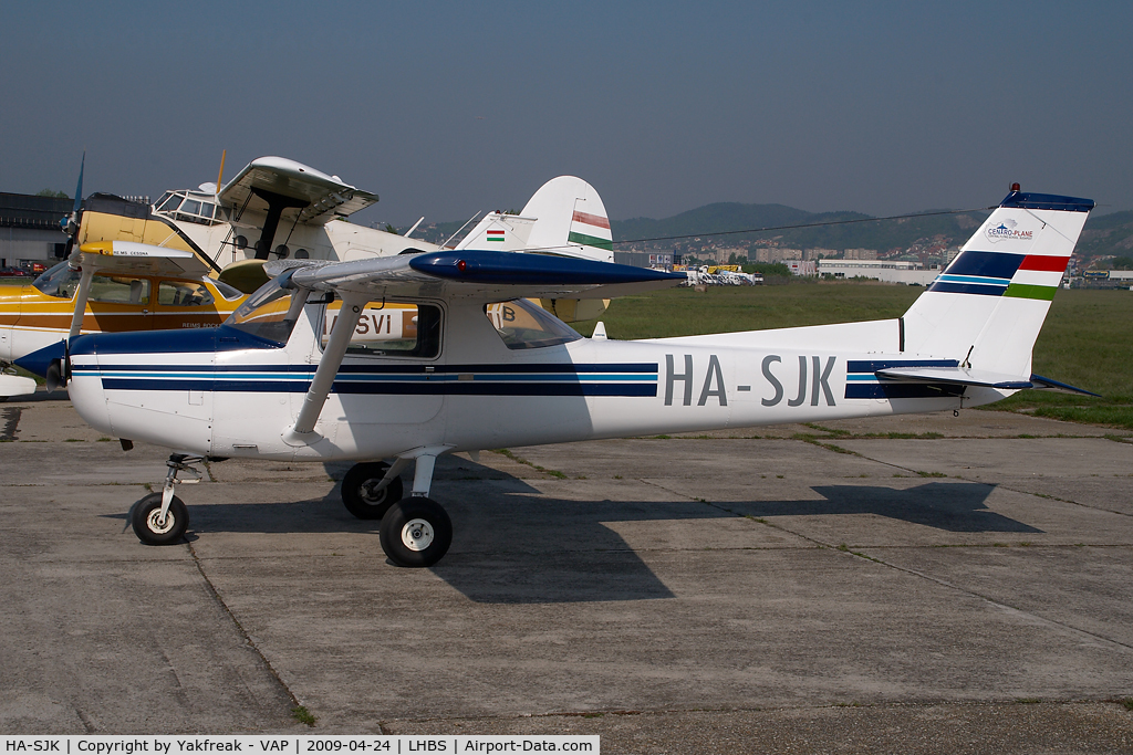 HA-SJK, 1981 Cessna 152 C/N 15284860, Cessna 152
