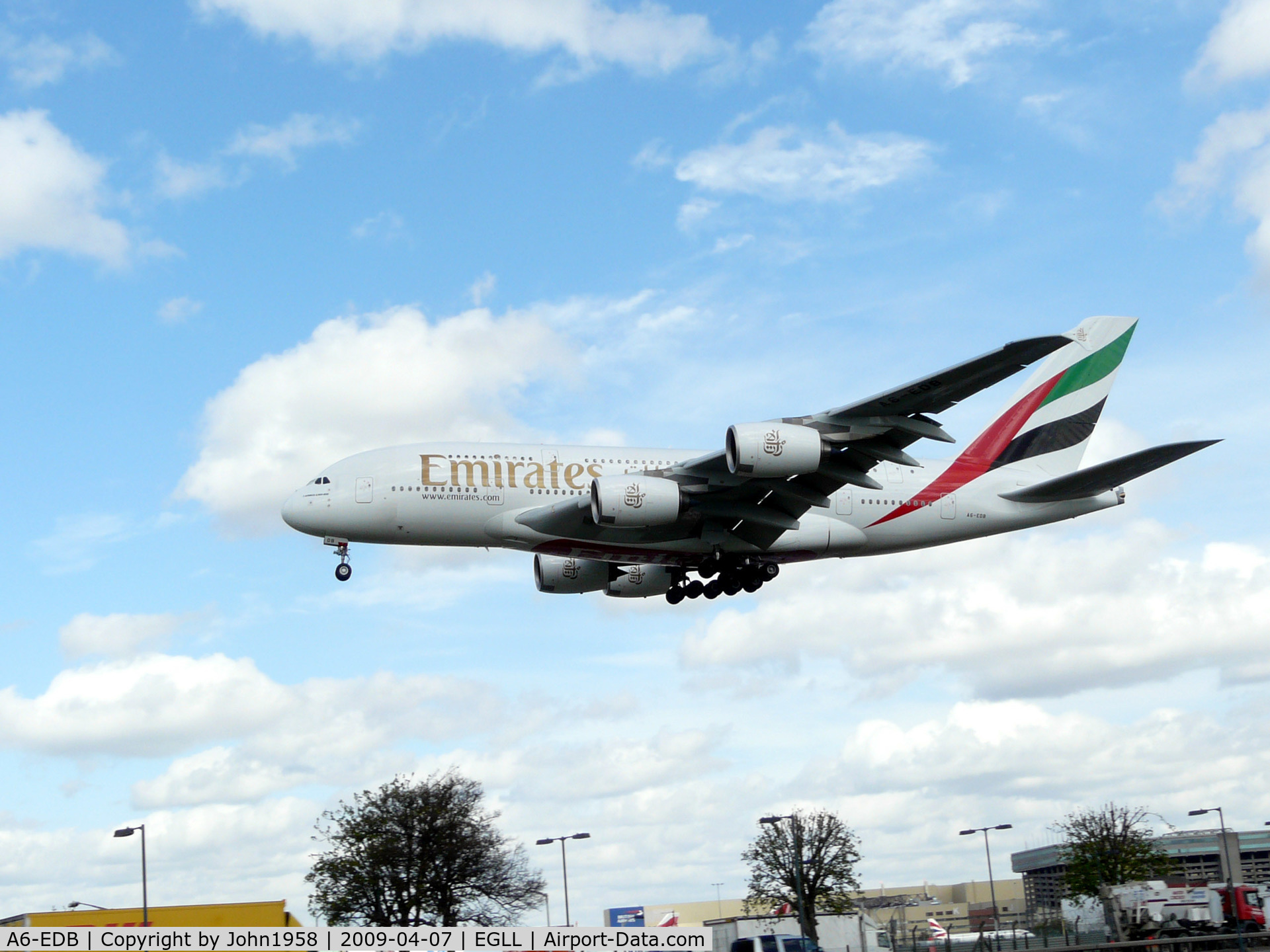 A6-EDB, 2008 Airbus A380-861 C/N 013, About to land on 27L