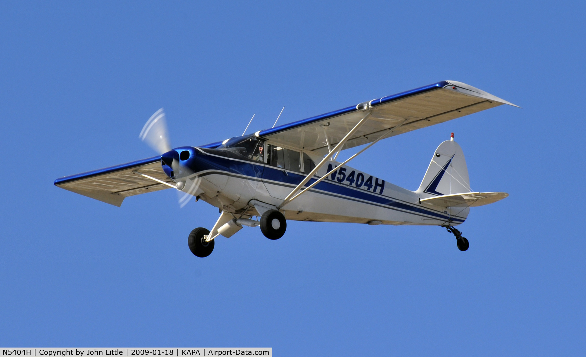 N5404H, 1947 Piper PA-14 Family Cruiser C/N 14-518, On Approach to 17L