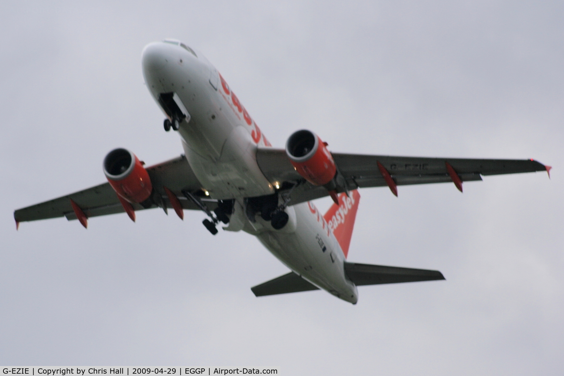 G-EZIE, 2005 Airbus A319-111 C/N 2446, Easyjet