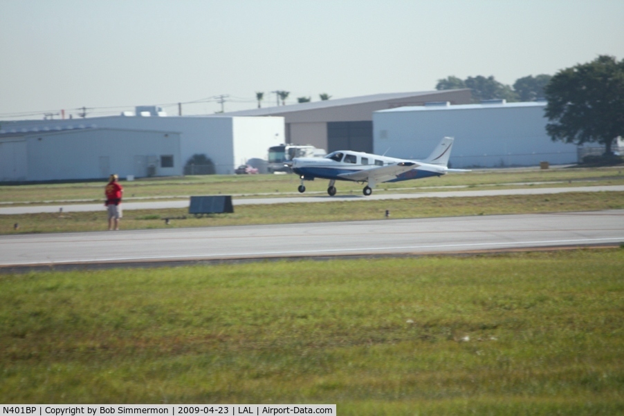 N401BP, 2002 Piper PA-32R-301T Turbo Saratoga C/N 3257289, Arriving at Sun N Fun '09 - Lakeland, Florida