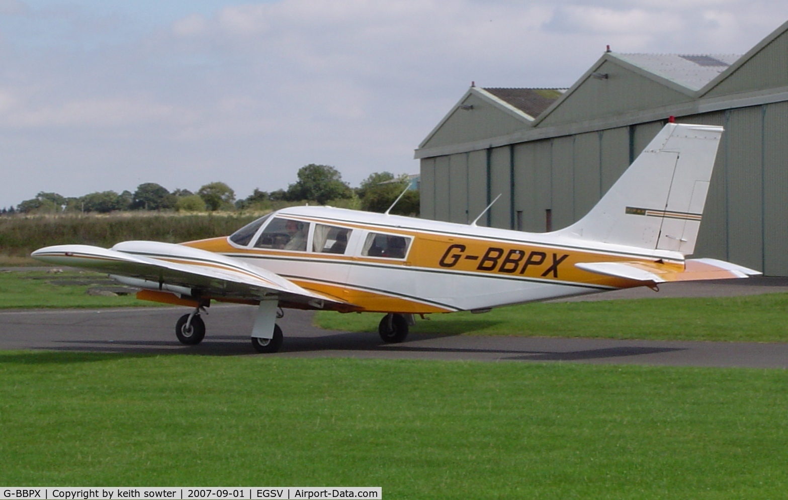 G-BBPX, 1972 Piper PA-34-200 Seneca C/N 34-7250262, Visiting AIrcraft