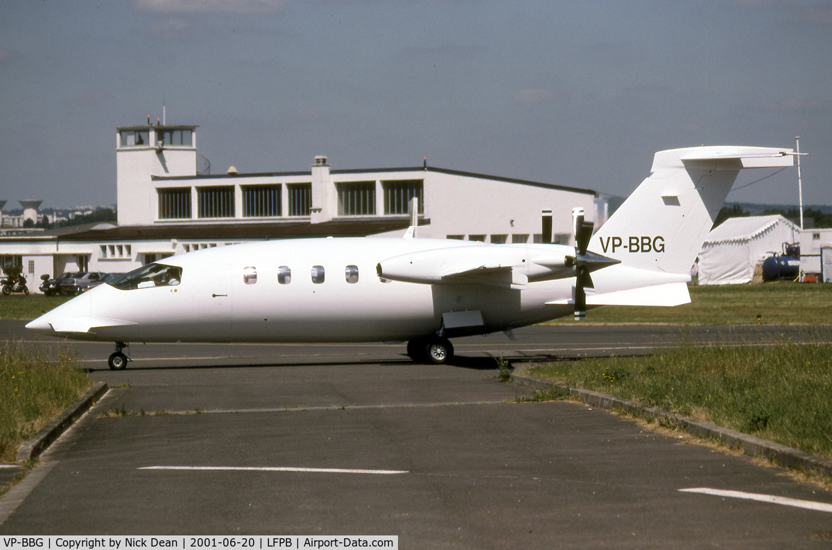 VP-BBG, 2001 Piaggio P-180 Avanti C/N 1037, LFPB
