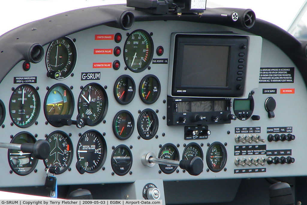 G-SRUM, 2008 Aero AT-3 R100 C/N AT3-044, Flight Controls of an Aero AT-3