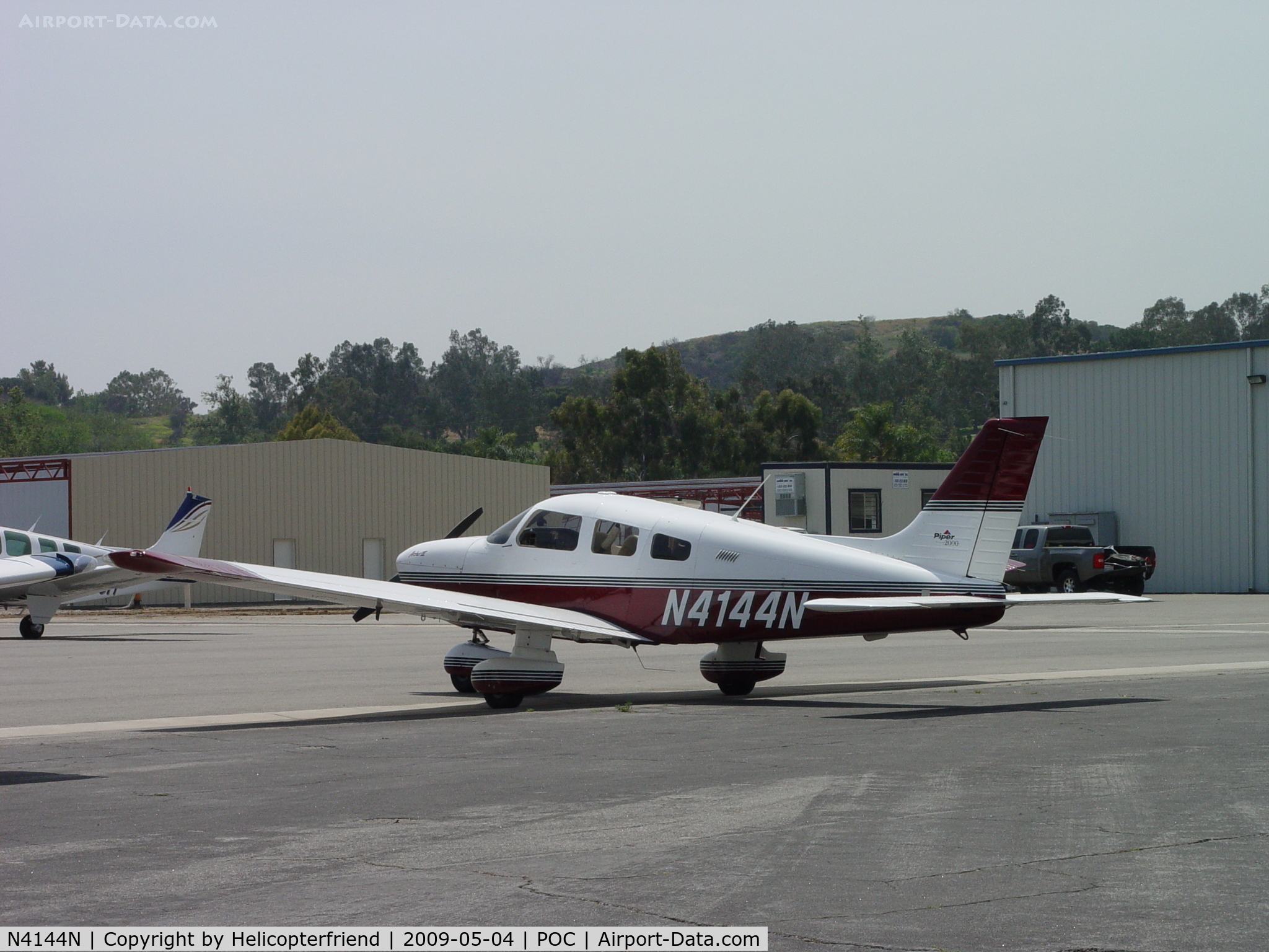 N4144N, 2000 Piper PA-28-181 Cherokee Archer III C/N 2843361, Parked near Howard Aviation