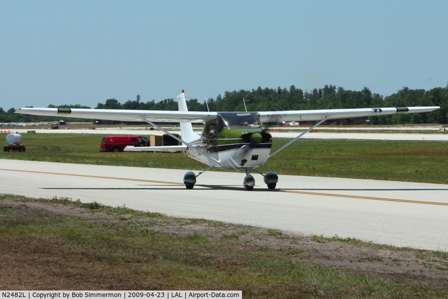 N2482L, 1966 Cessna 172H C/N 17255682, Sun N Fun 2009 - Lakeland, Florida
