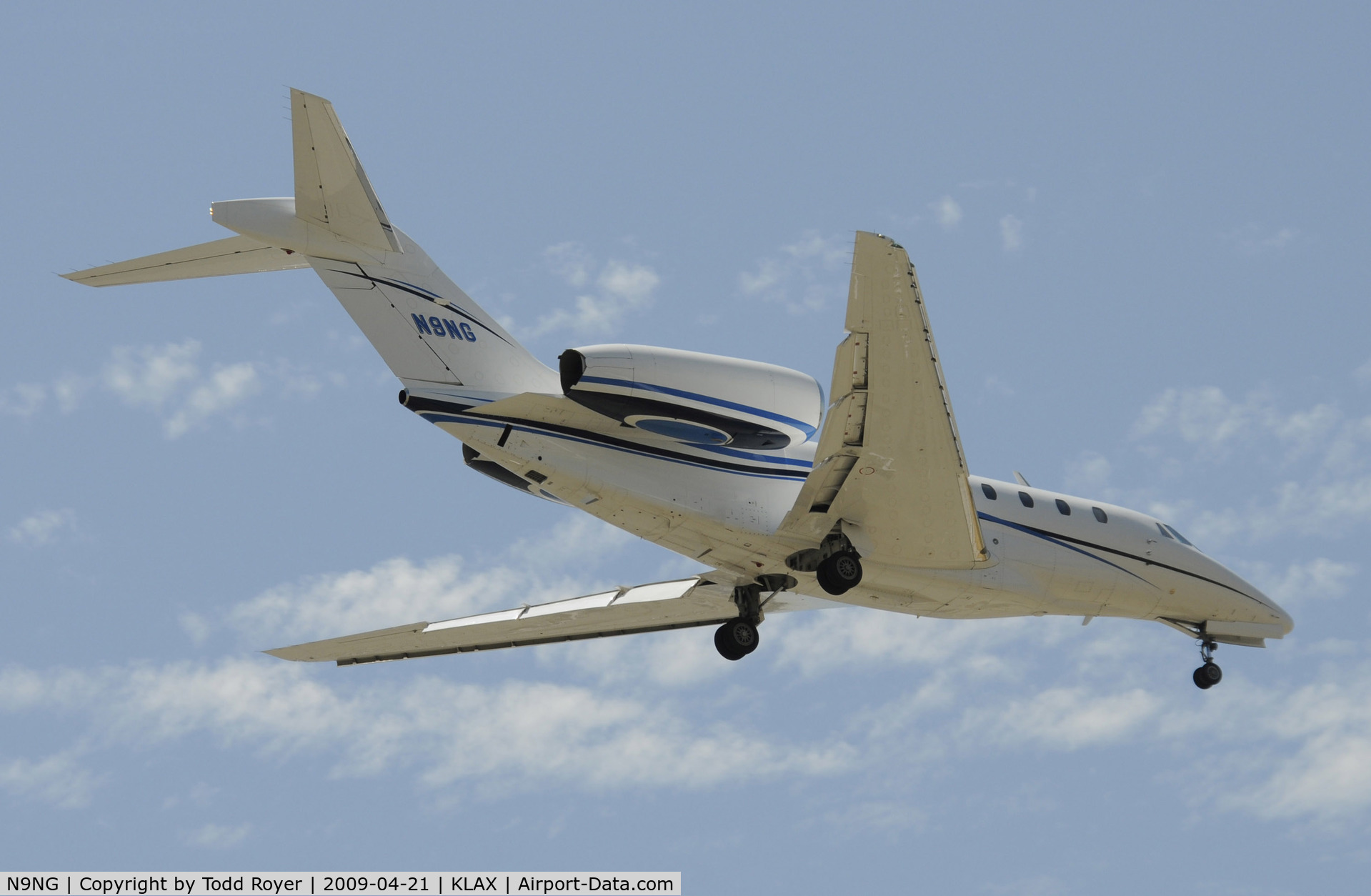 N9NG, 2003 Cessna 750 Citation X Citation X C/N 750-0213, Landing 24R at LAX