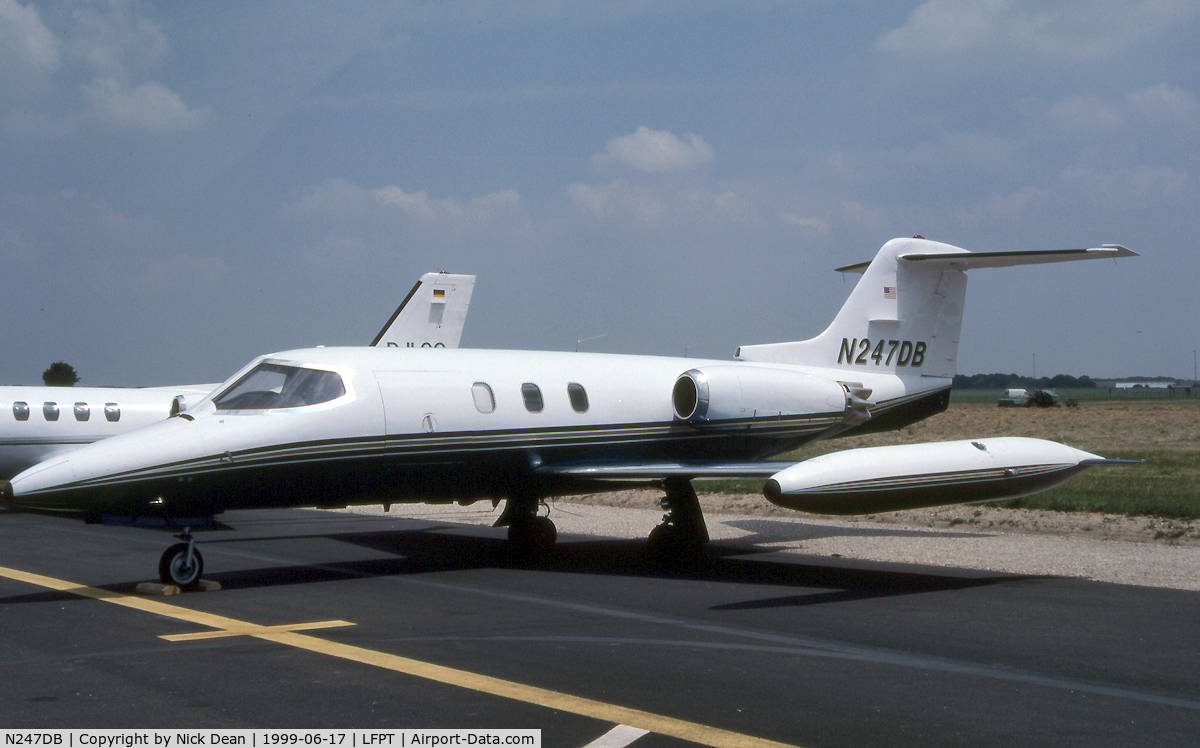 N247DB, 1972 Learjet 24D (F) C/N 24D-247, LFPT (Crashed and W/O on approach to KELP 11-Dec-2001 on a flight from KABQ as N997TD registered to Air Cargo Express)