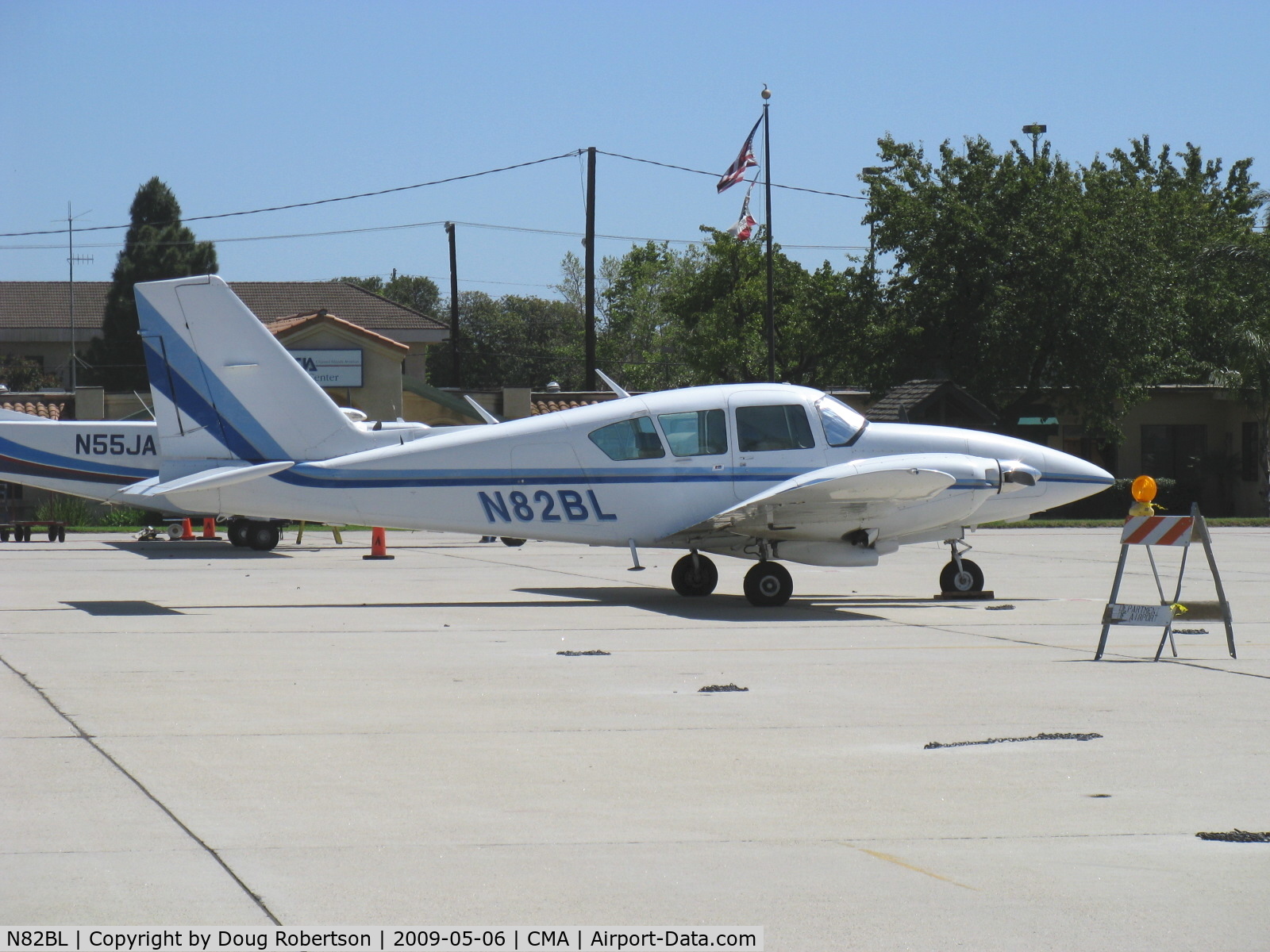 N82BL, Piper PA-23-250 C/N 27-7754049, 1976 Piper PA-23-250 AZTEC F, two Lycoming IO-540-C4B5 250 Hp each