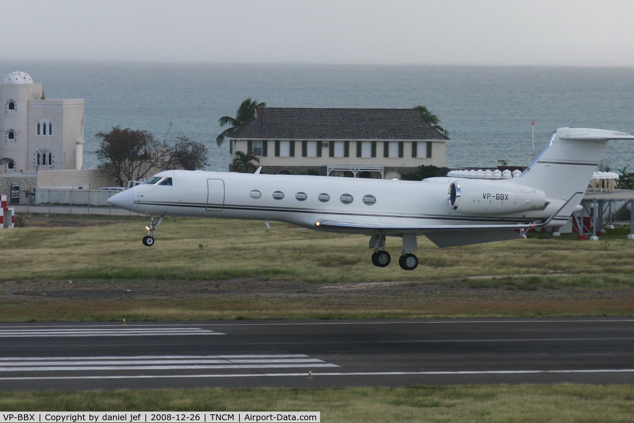 VP-BBX, Gulfstream Aerospace G-V Gulfstream V C/N 622, Landing 10