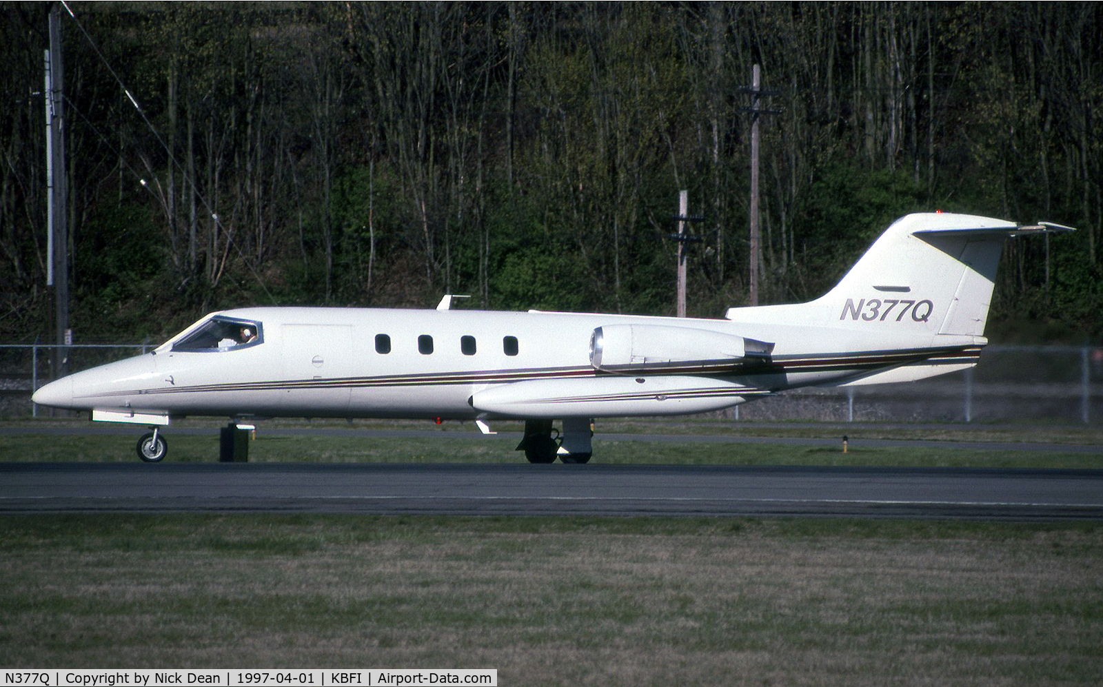N377Q, 1978 Learjet 25D C/N 25D-257, KBFI