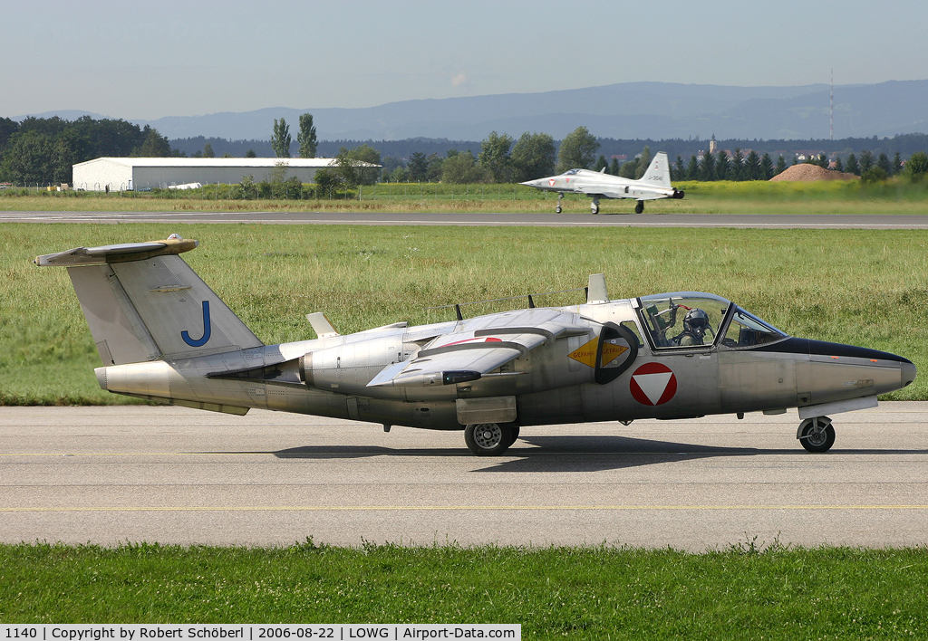 1140, Saab 105OE C/N 105440, Ready for action!
