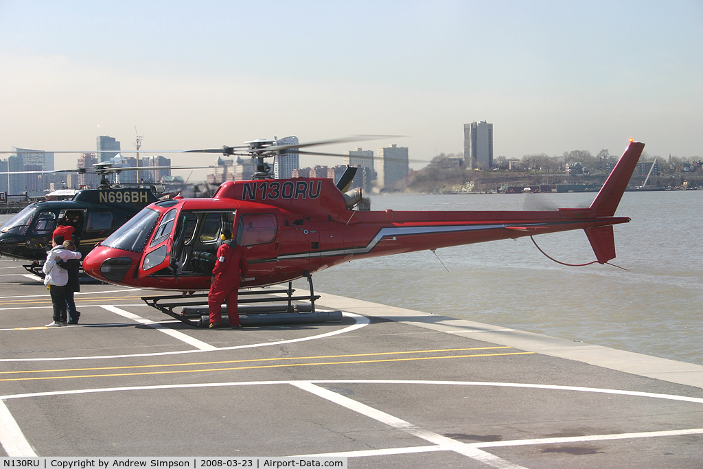 N130RU, 2007 Eurocopter AS-350B-2 Ecureuil C/N 4208, Pleasure flight Helicopter ready to go.