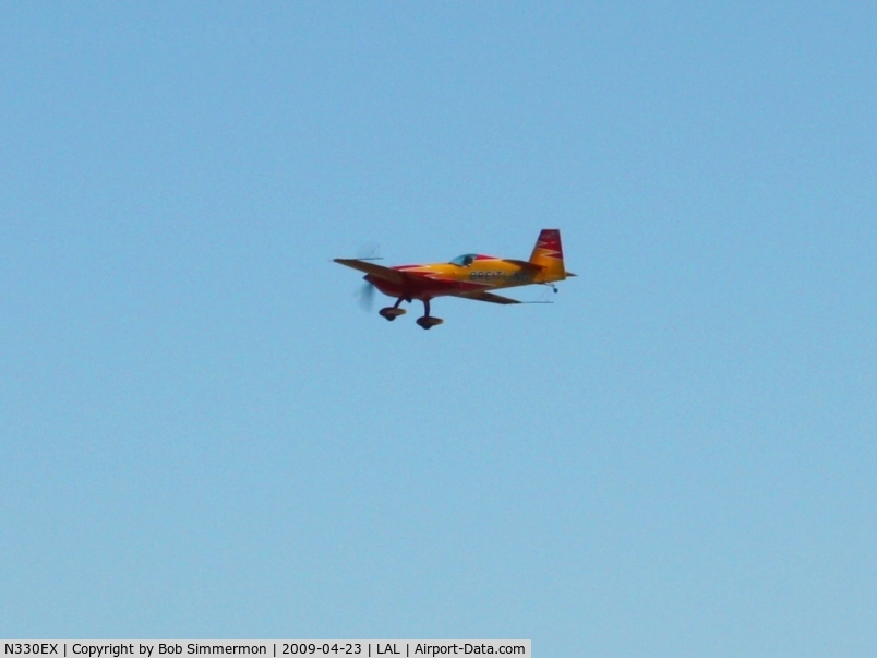 N330EX, Extra EA-300SC C/N SC001E, Departing Sun N Fun 2009 - Lakeland, Florida