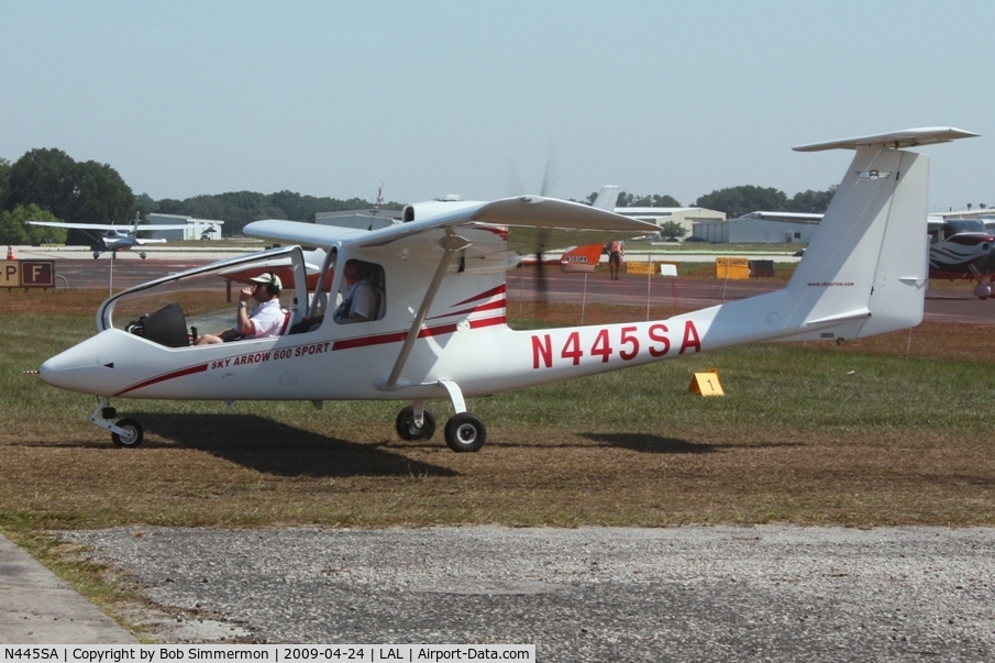N445SA, 2007 Iniziative Industriali Italiane Sky Arrow 600 Sport C/N LSA008, Arriving at Sun N Fun 2009 - Lakeland, Florida