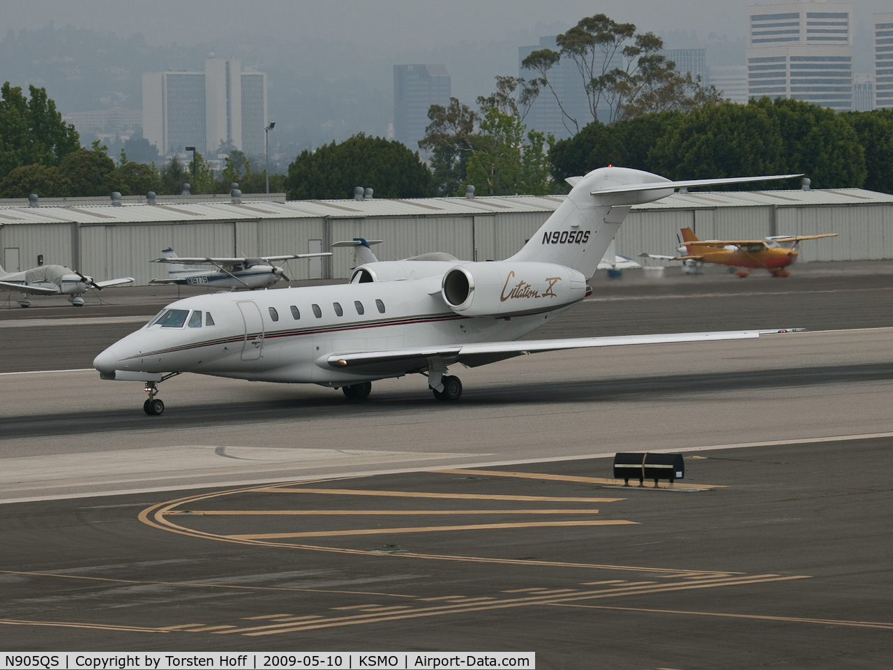 N905QS, 2000 Cessna 750 Citation X C/N 750-0105, N905QS departing from RWY 21