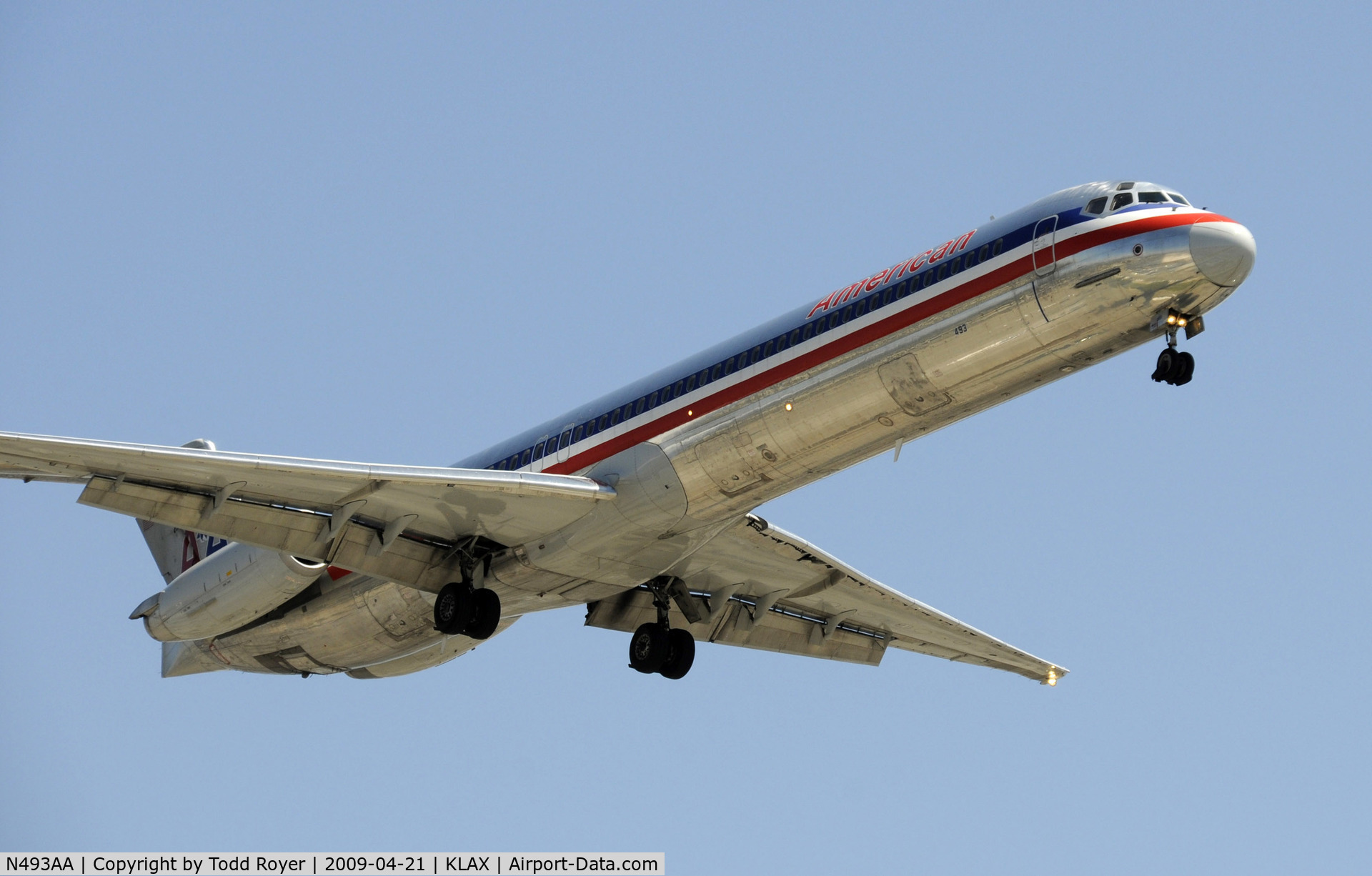 N493AA, 1989 McDonnell Douglas MD-82 (DC-9-82) C/N 49731, Landing 24R at LAX