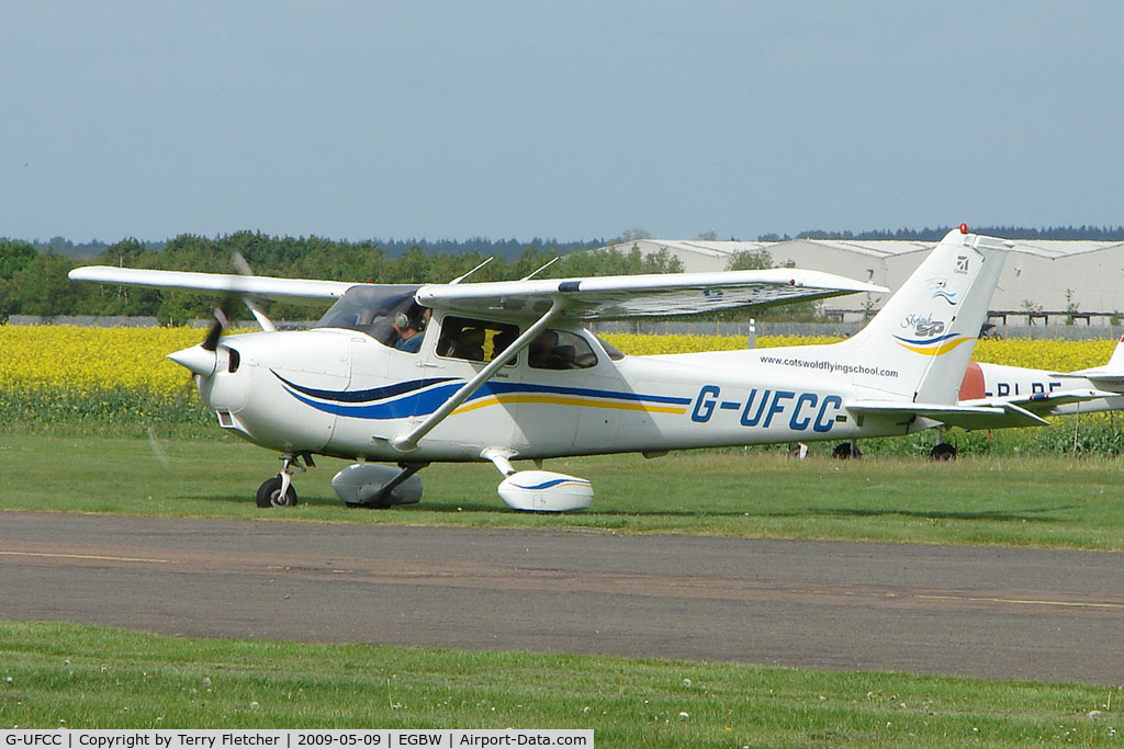 G-UFCC, 2000 Cessna 172S C/N 172S8611, Cessna 172S at Wellesbourne