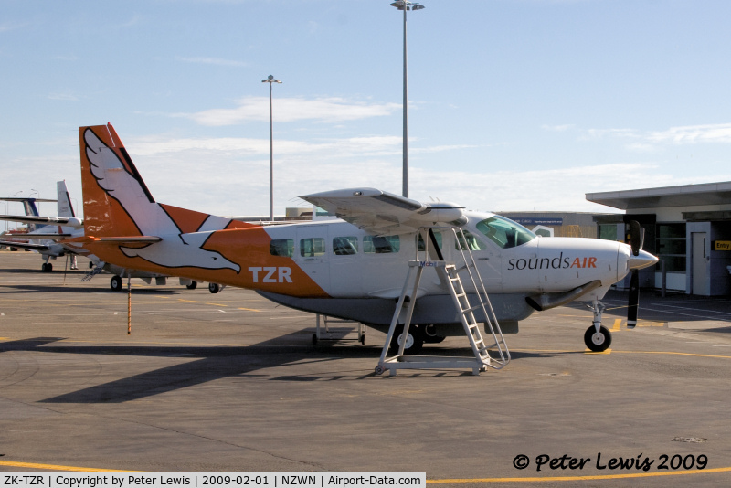 ZK-TZR, 2002 Cessna 208 Caravan I C/N 20800360, Sounds Air Travel & Tourism Ltd., Picton