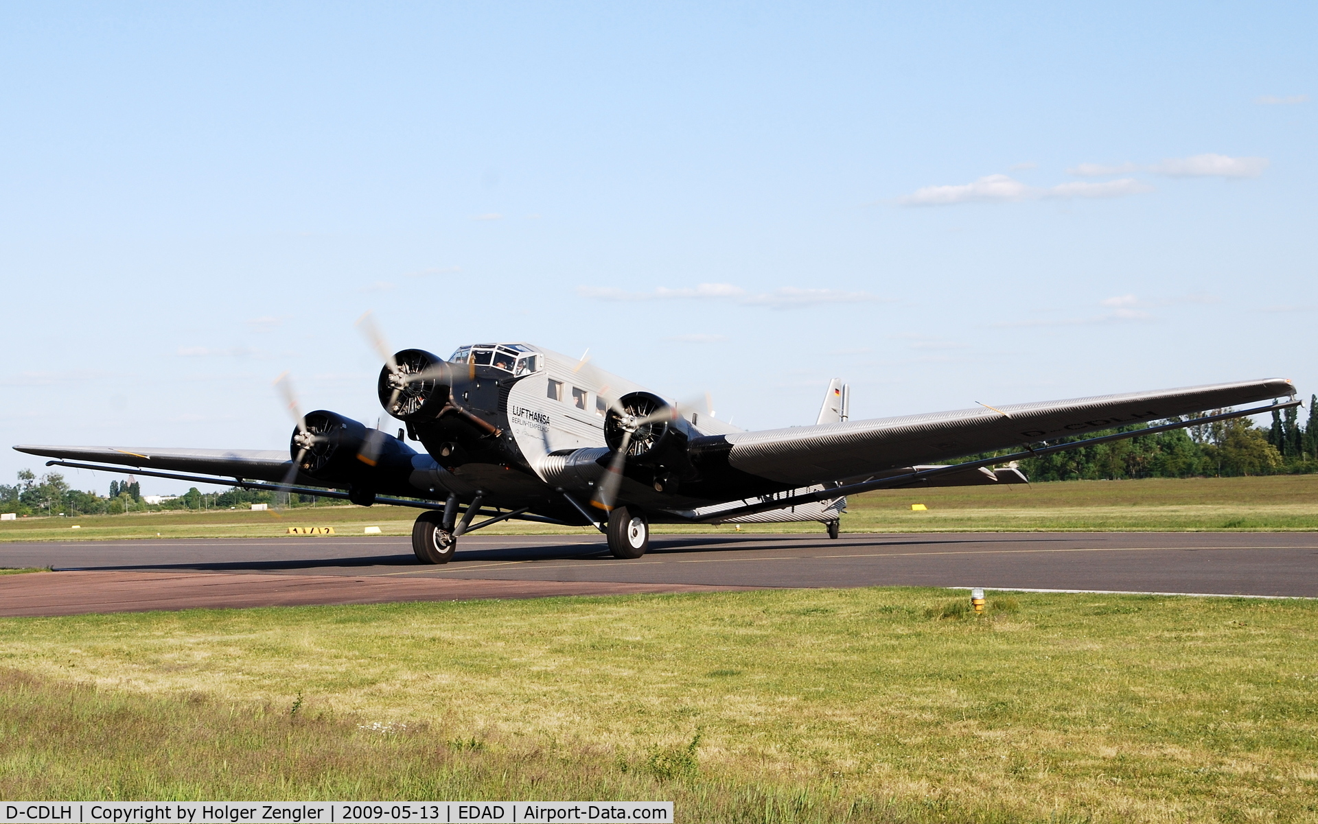 D-CDLH, 1936 Junkers Ju-52/3m C/N 130714, Historical JU 52 D-AQUI on a further visit in her home town