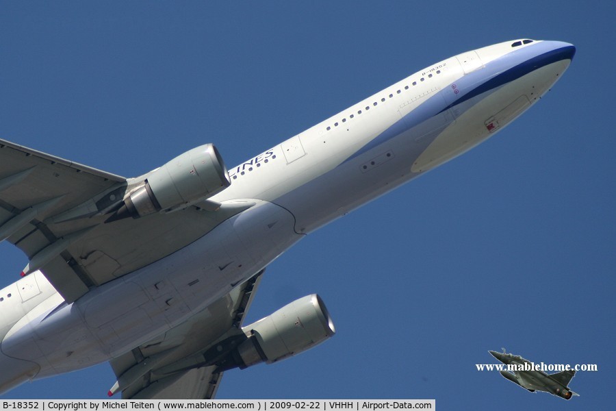 B-18352, 2007 Airbus A330-302 C/N 805, China Airlines