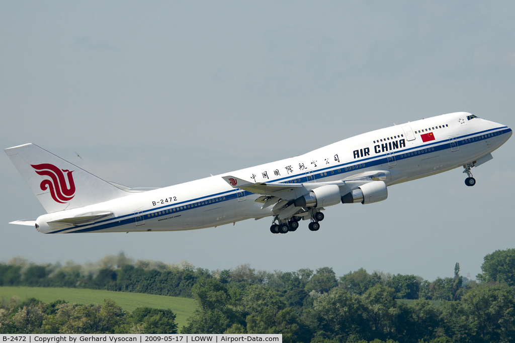 B-2472, 2000 Boeing 747-4J6 C/N 30158, Mr. WU Bangguo on a visitation tour in austria