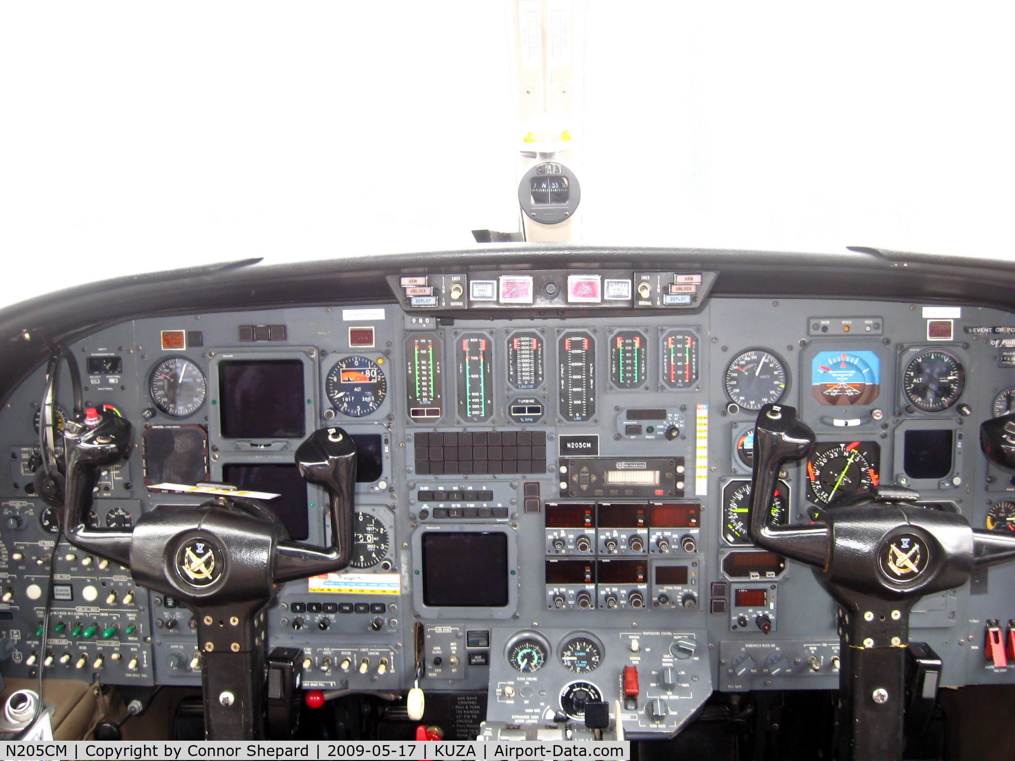 N205CM, 1994 Cessna 560 Citation V C/N 560-0250, Cockpit