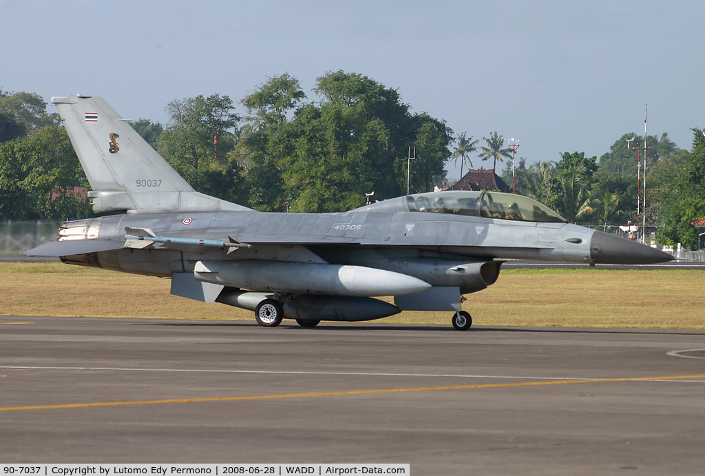 90-7037, General Dynamics F-16B Fighting Falcon C/N HP-6, Royal Thailand Air Force