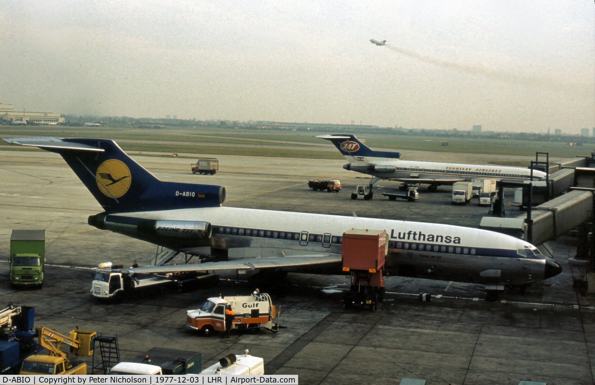 D-ABIO, 1967 Boeing 727-30C C/N 19311, Boeing 727 named Hagen of Lufthansa at the terminal at Heathrow in December 1977.