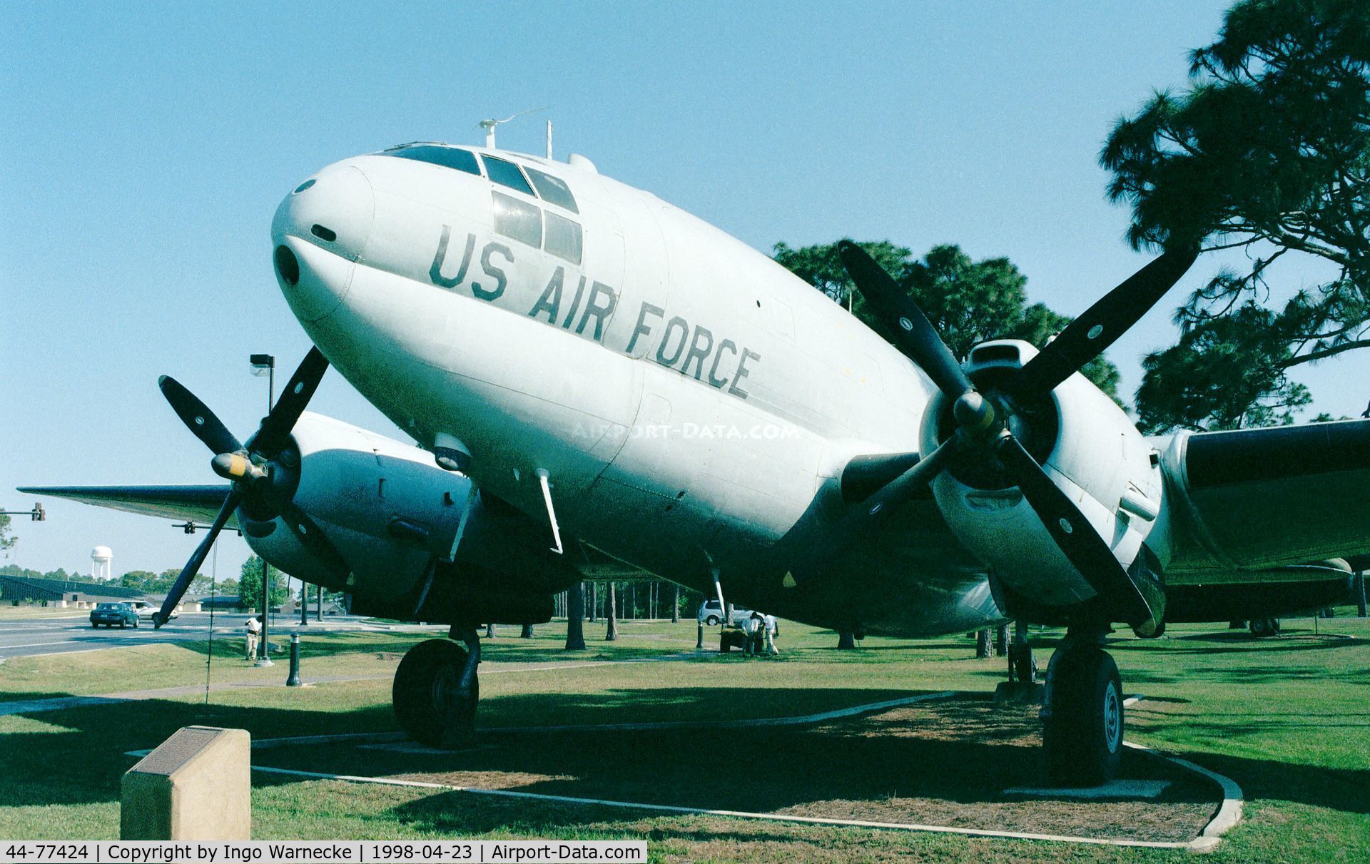 44-77424, 1944 Curtiss C-46D Commando C/N 32820, Curtiss C-46D Commando of USAF at Hurlburt Field historic aircraft park